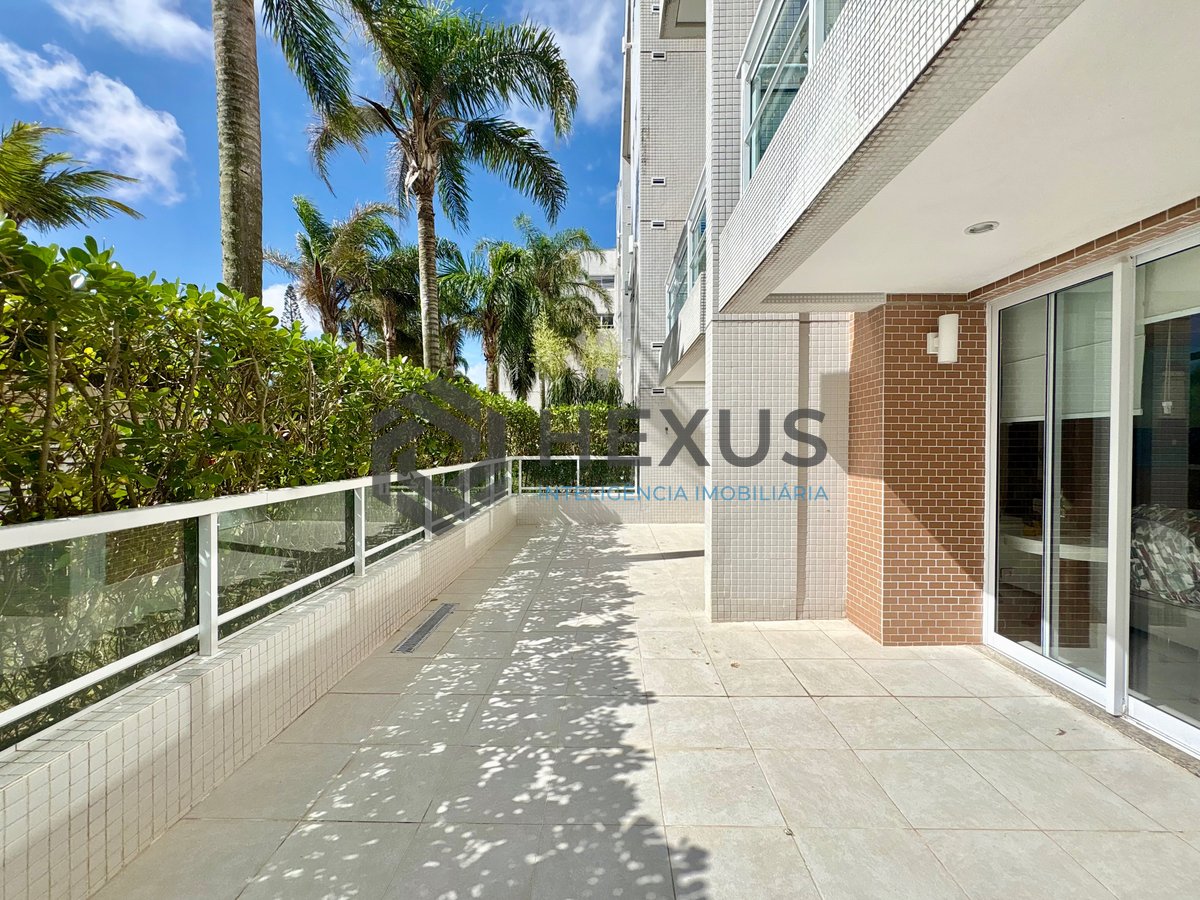 Foto 25 de Apartamento com quintal e área gourmet com lazer de clube na beira mar da Praia da Enseada, Guaruja