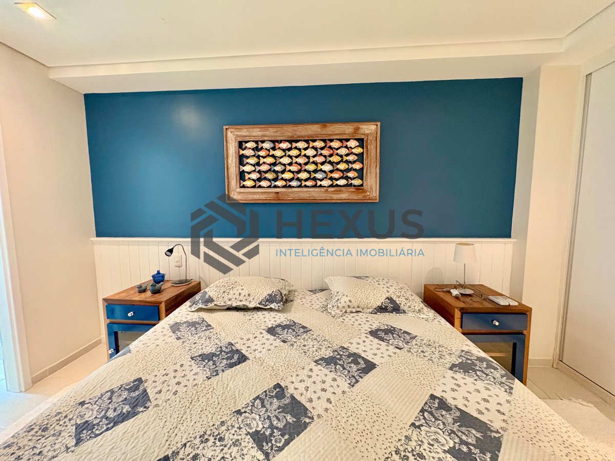 Foto 10 de Apartamento com quintal e área gourmet com lazer de clube na beira mar da Praia da Enseada, Guaruja
