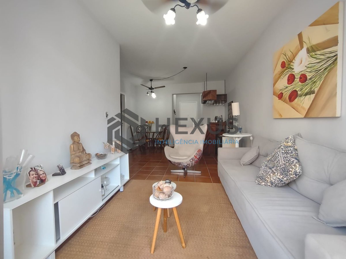 Foto 3 de Apartamento com varanda na Praia da Enseada, Guaruja