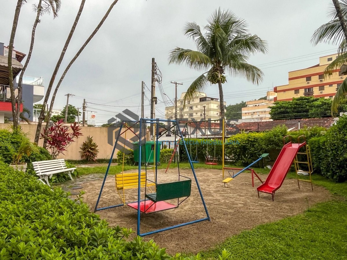Foto 36 de Apartamento reformado com piscina e churrasqueira na Praia da Enseada, Guaruja
