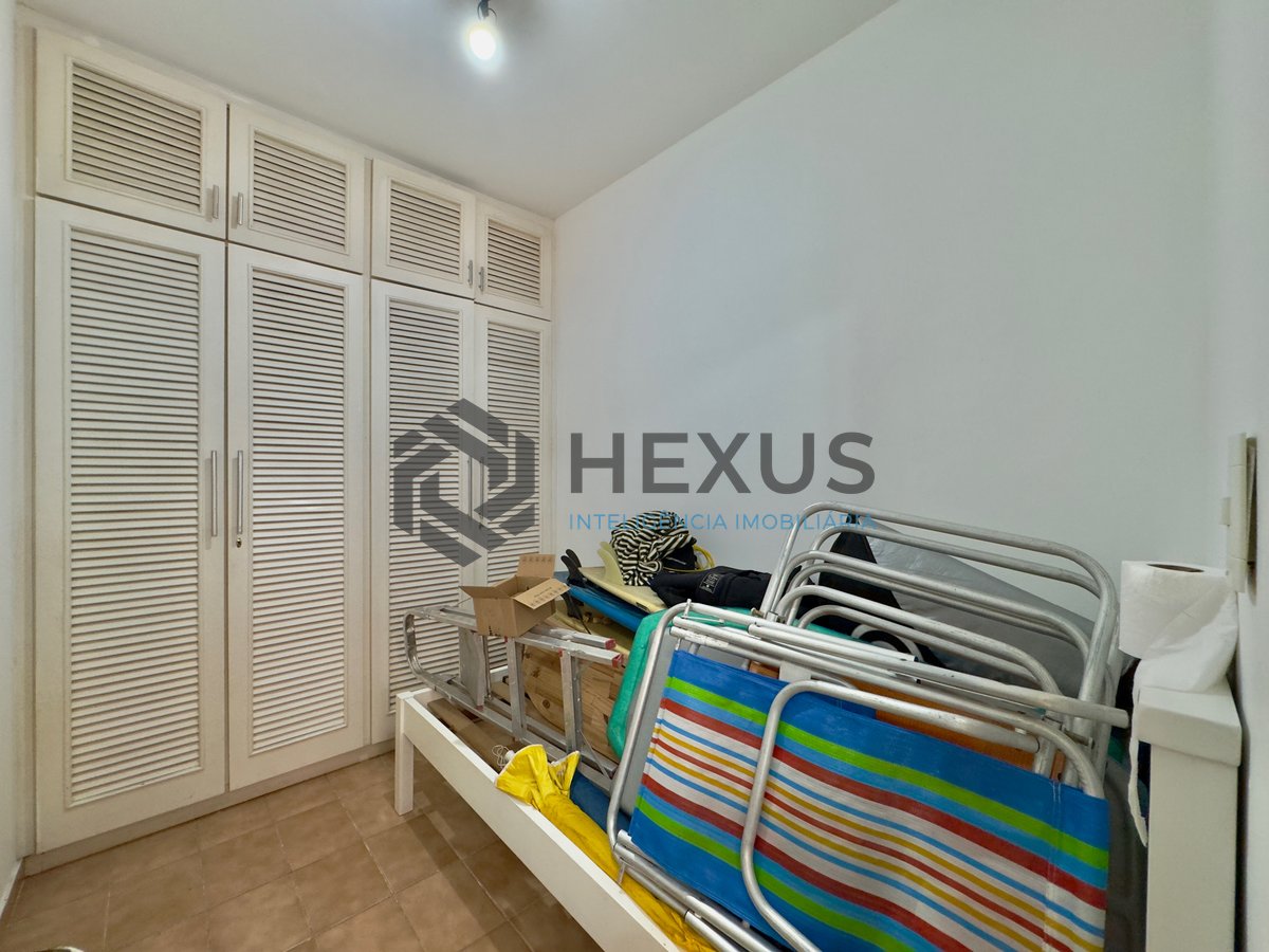 Foto 34 de Apartamento com varanda e lazer na Praia do Tombo, Guaruja