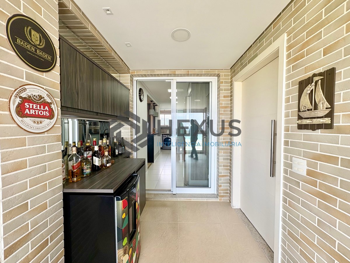 Foto 9 de Apartamento com varanda gourmet vista mar e lazer na Praia da Enseada, Guaruja