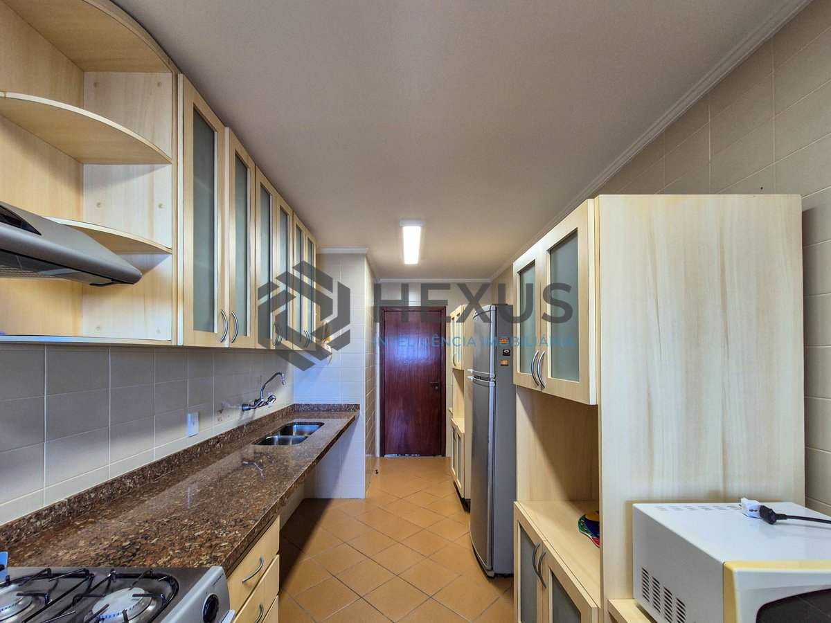 Foto 43 de Apartamento frente mar com lazer de clube e varanda na Praia da Enseada, Guaruja