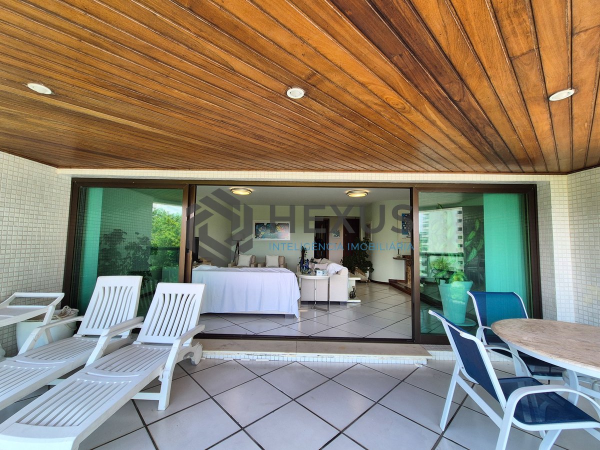 Foto 6 de Apartamento frente mar com lazer de clube na Praia da Enseada, Guarujá.