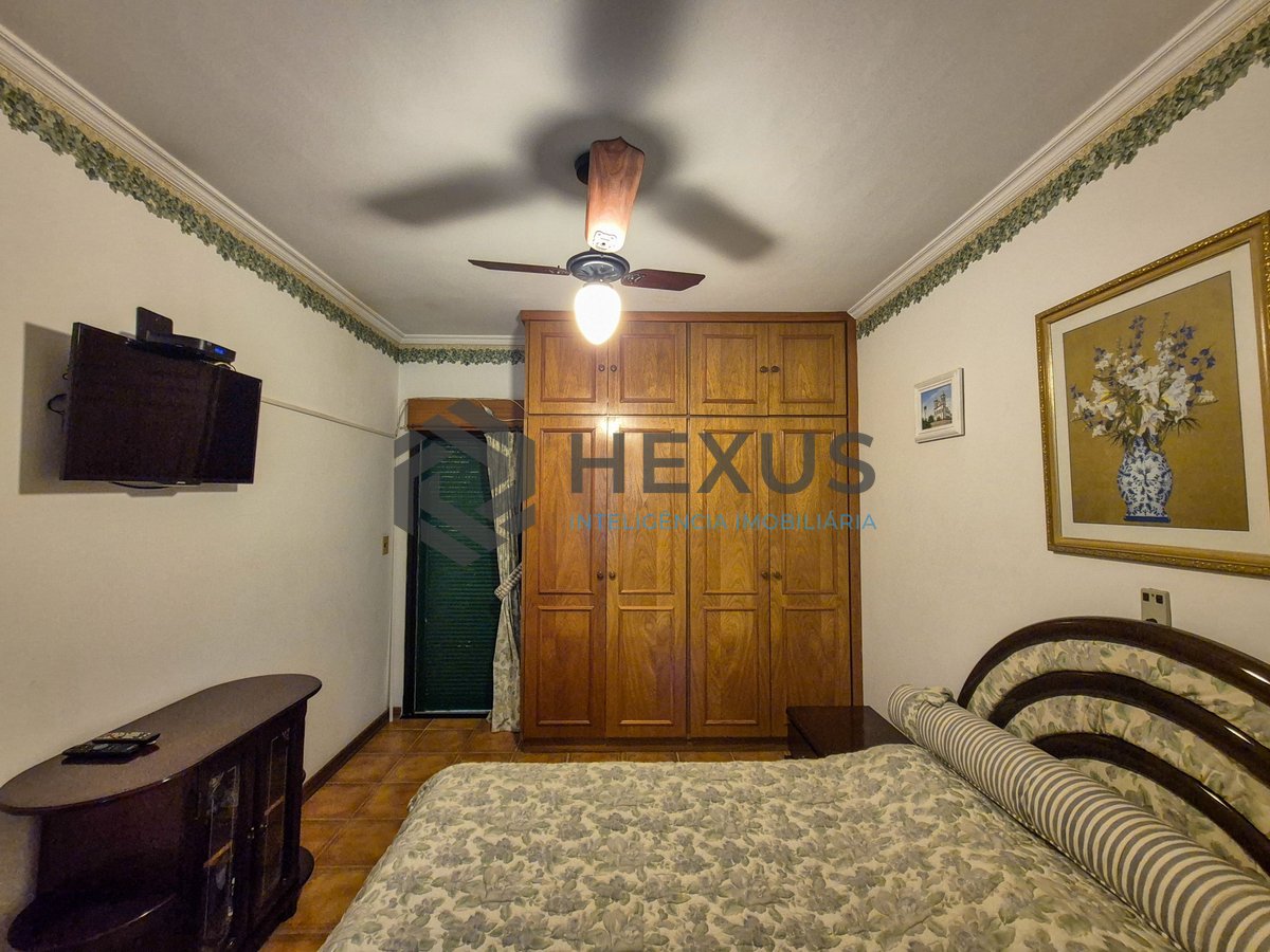Foto 14 de Apartamento com varanda e lazer nas Pitangueiras, Guarujá