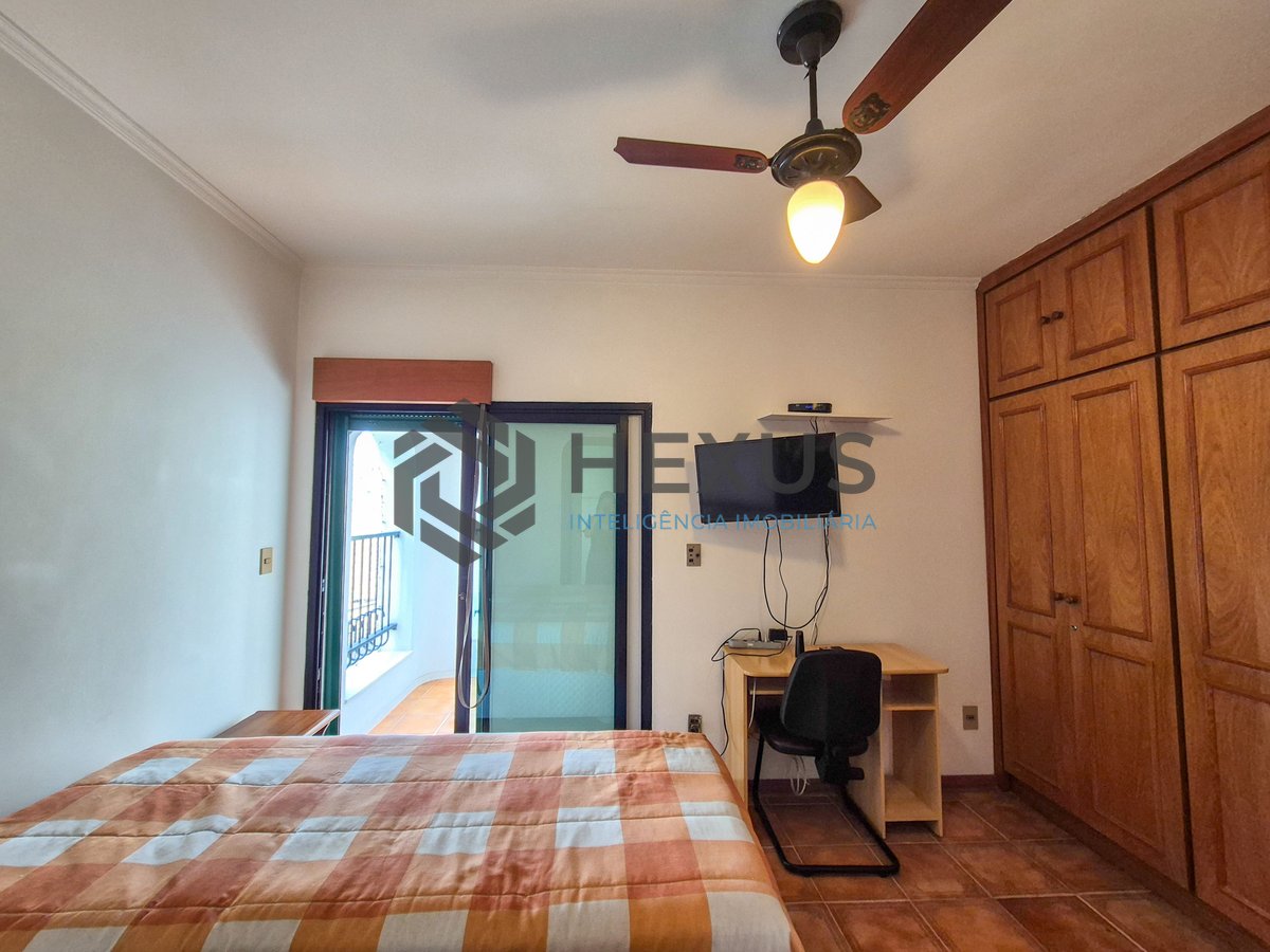 Foto 20 de Apartamento com varanda e lazer nas Pitangueiras, Guarujá