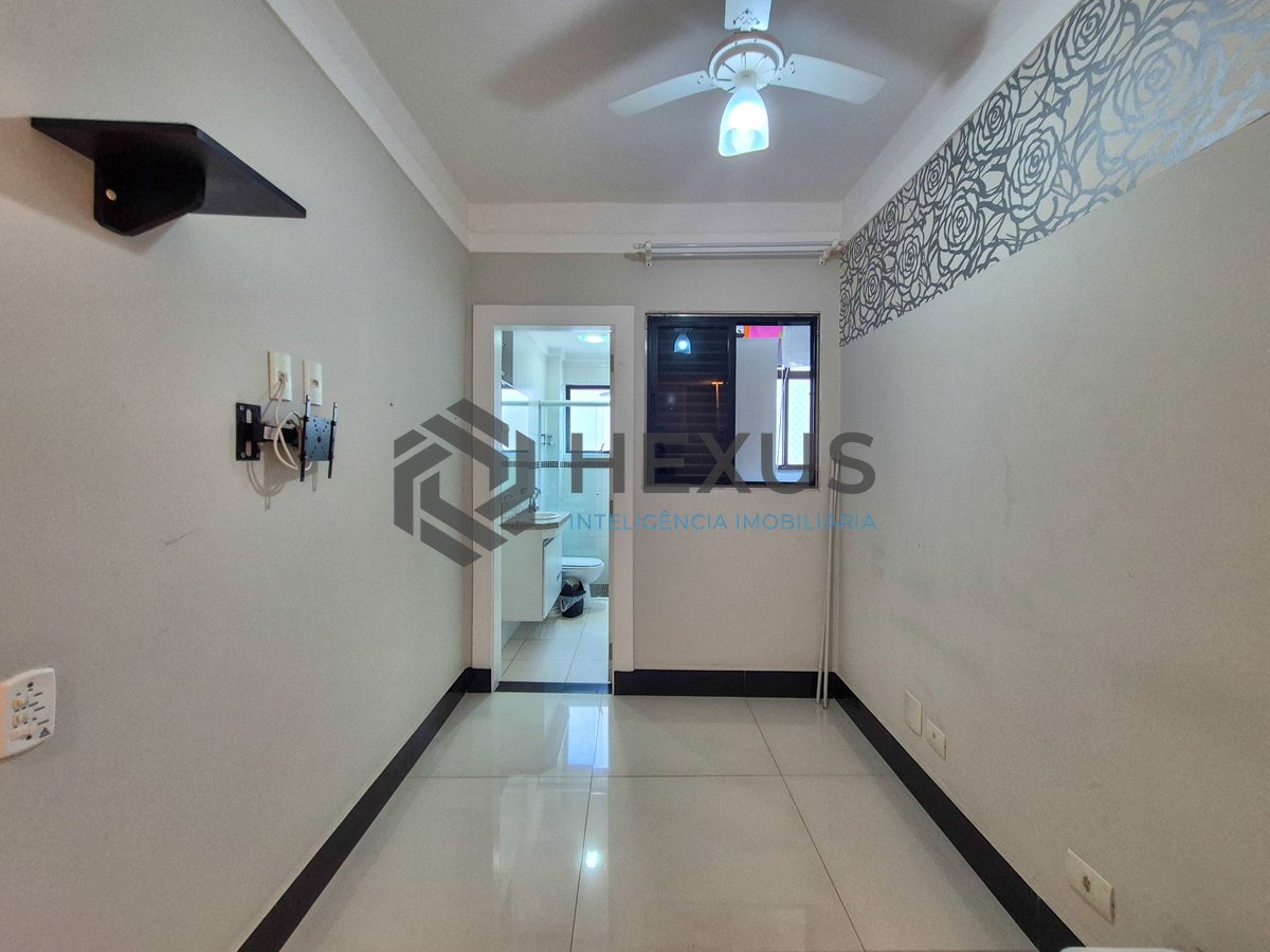 Foto 36 de Apartamento reformado com varanda e lazer na Praia das Pitangueiras, Guarujá