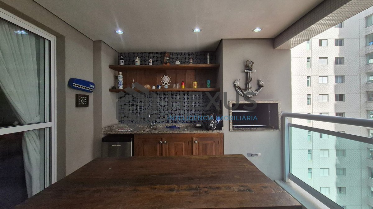 Foto 2 de Apartamento reformado com varanda gourmet e vista mar na Praia das Asturias, Guaruja