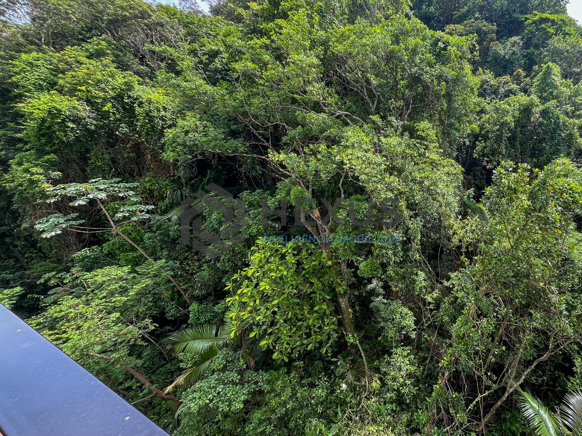 Foto 12 de Apartamento com varanda e lazer na Praia das Pitangueiras, Guaruja