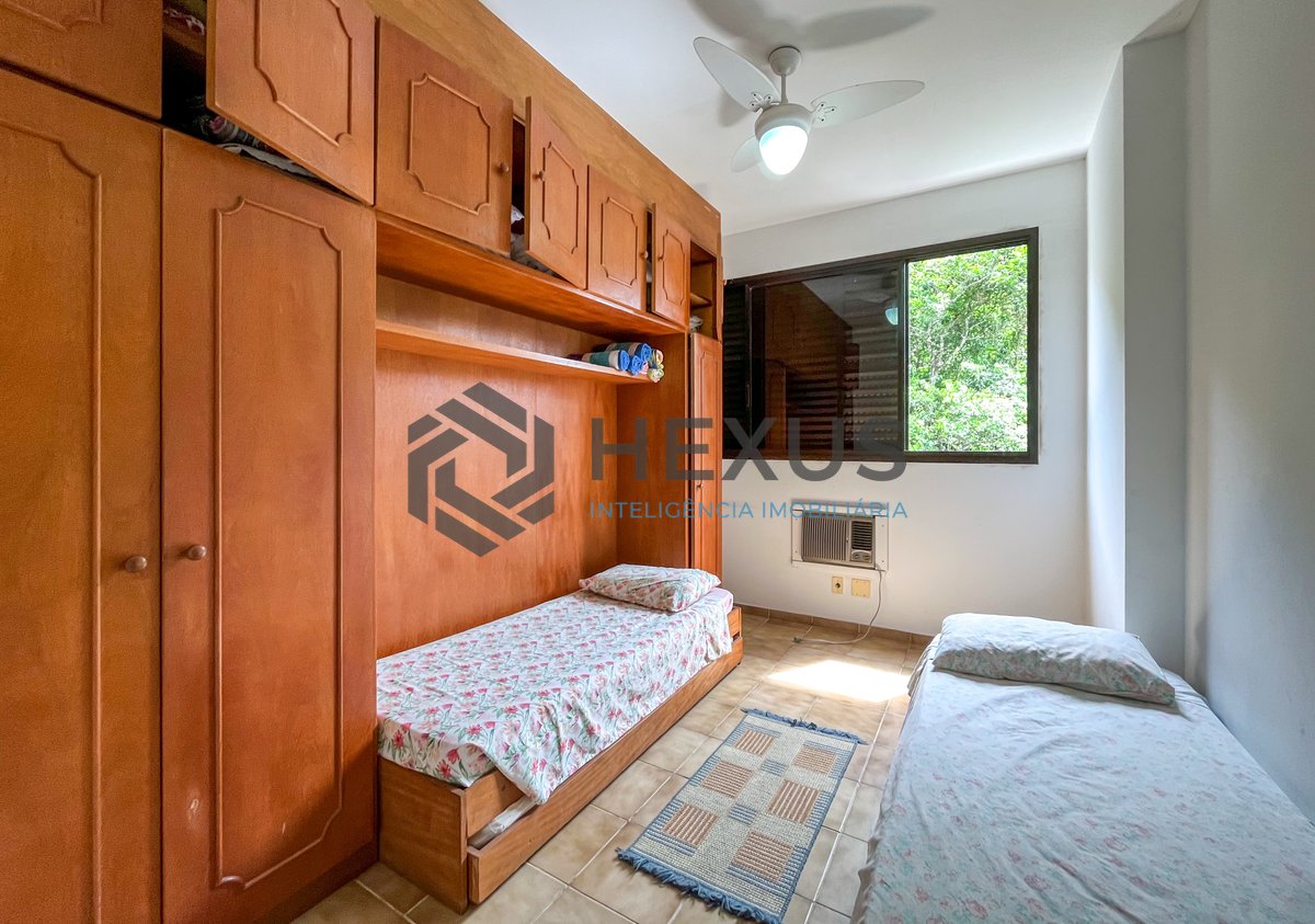 Foto 18 de Apartamento com varanda e lazer na Praia das Pitangueiras, Guaruja