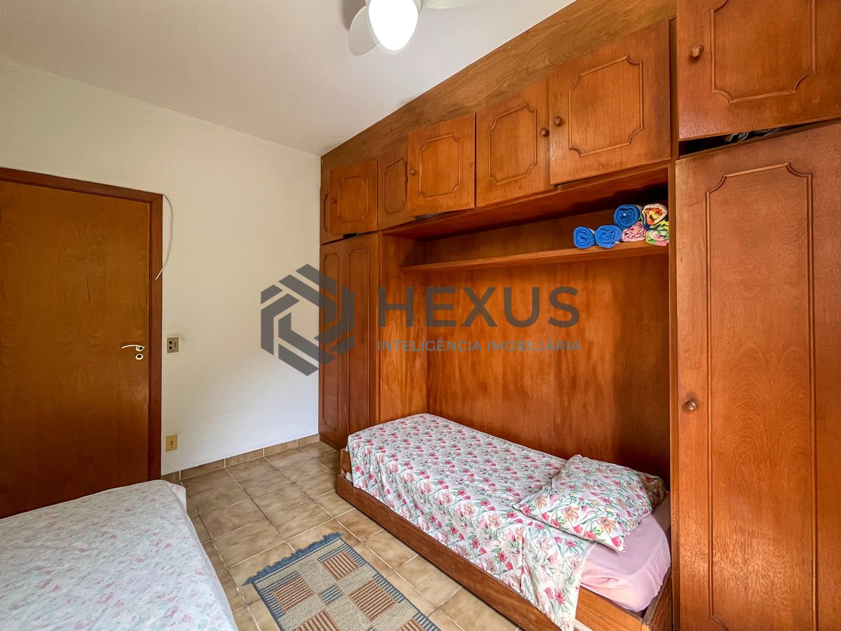 Foto 19 de Apartamento com varanda e lazer na Praia das Pitangueiras, Guaruja