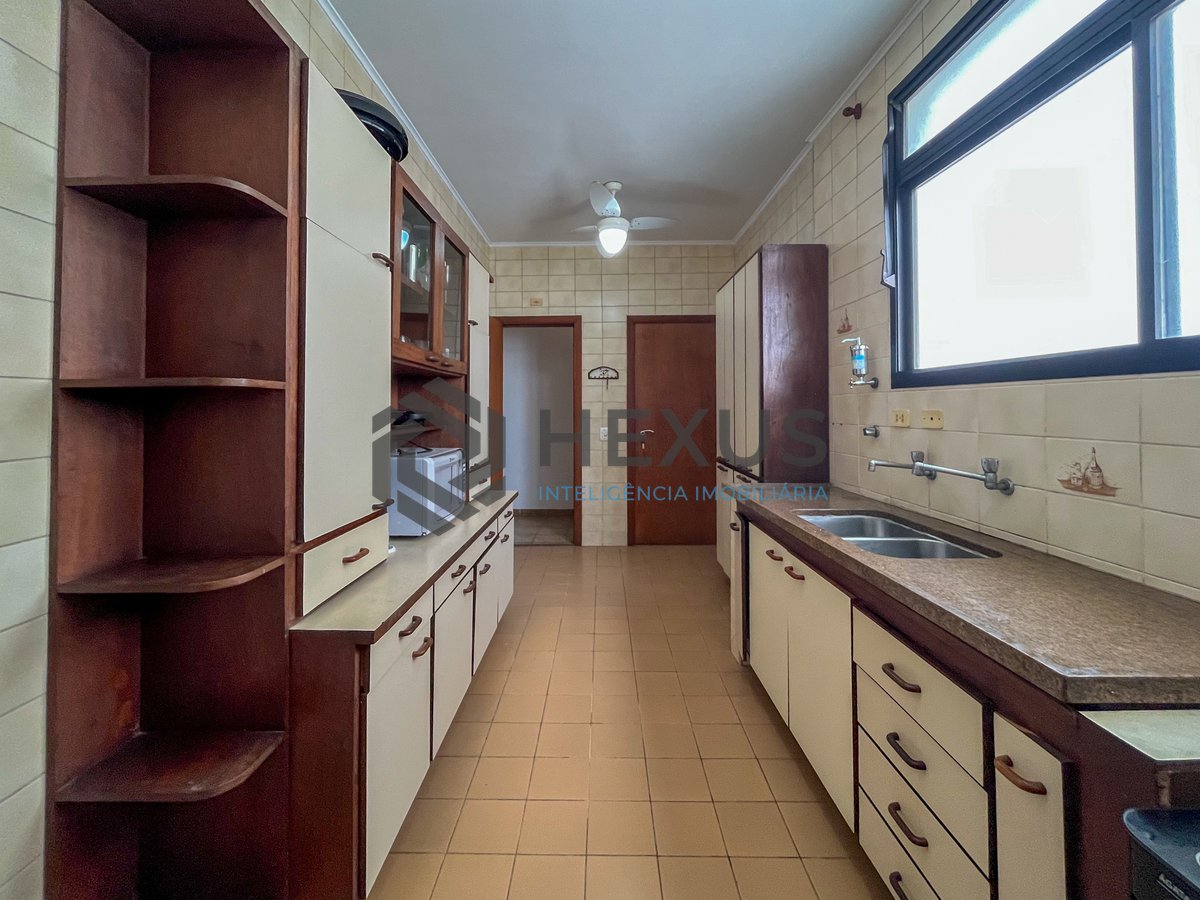Foto 31 de Apartamento com varanda e lazer na Praia das Pitangueiras, Guaruja