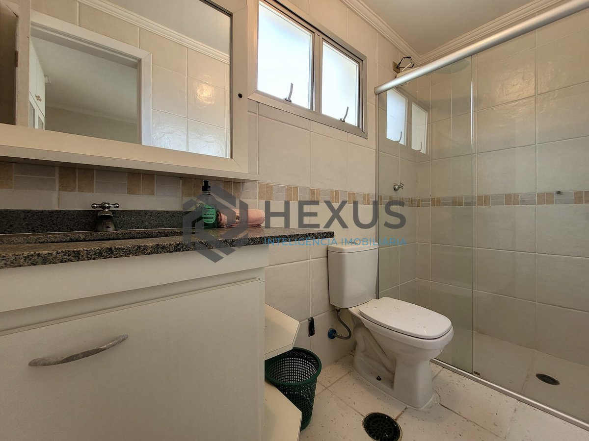 Foto 20 de Apartamento com varanda e vista mar na Praia das Asturias, Guaruja