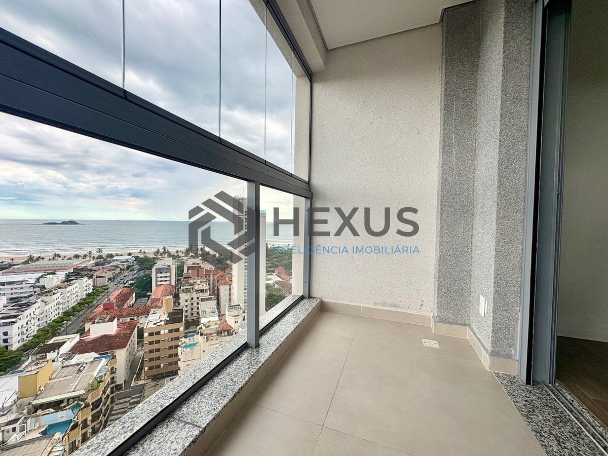 Foto 26 de Apartamento reformado com varanda gourmet vista mar e lazer na Praia da Enseada, Guaruja