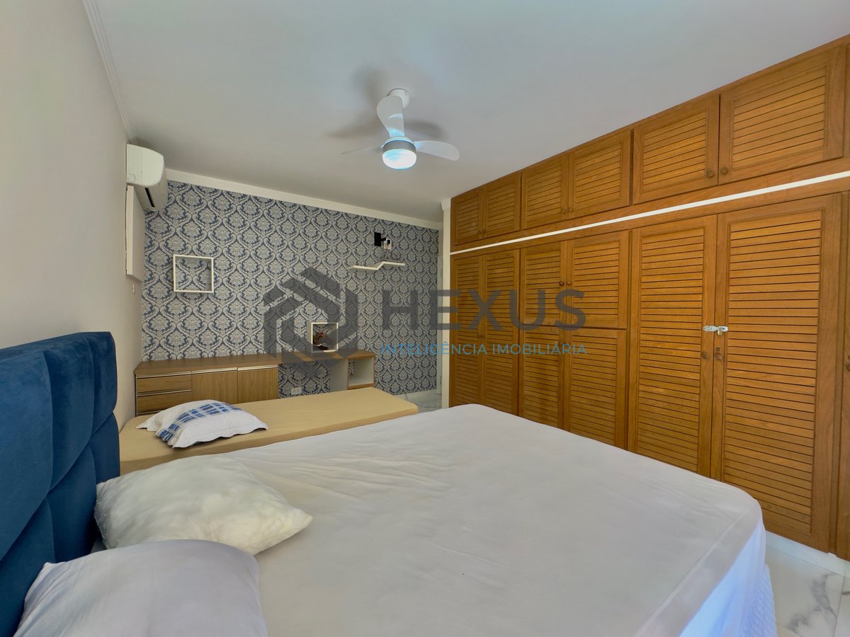Foto 26 de Apartamento reformado com varanda e lazer na Praia das Pitangueiras, Guaruja