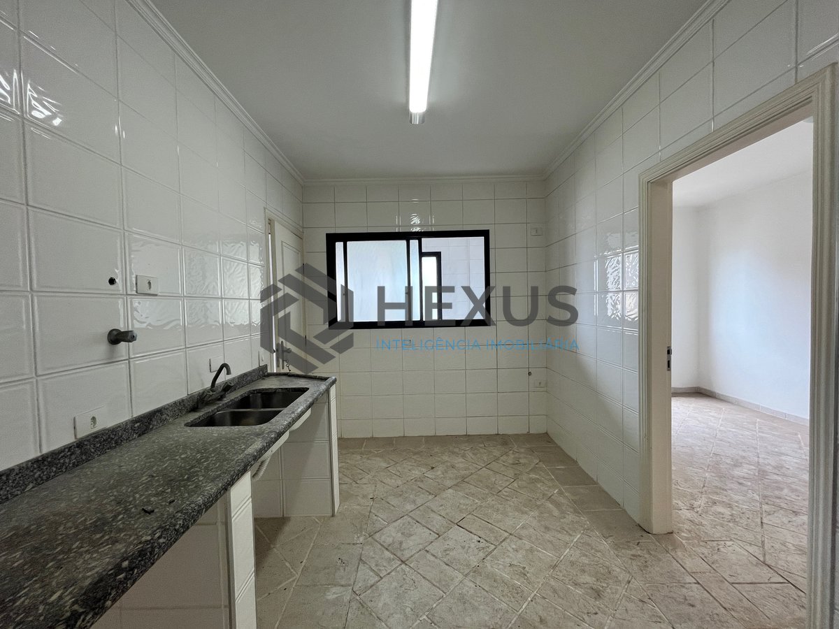 Foto 32 de Cobertura com piscina e varanda gourmet a uma quadra da Praia das Pitangueiras, Guaruja