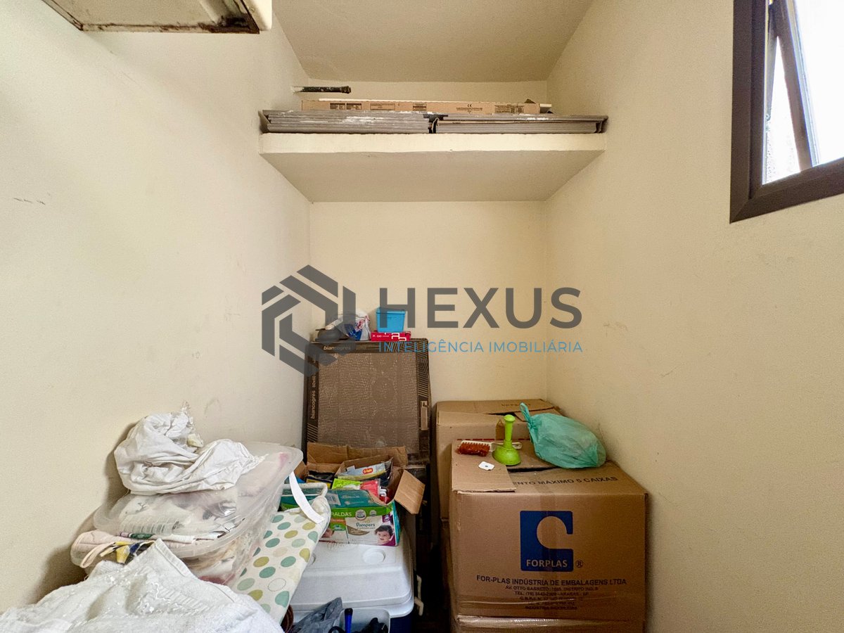 Foto 24 de Apartamento reformado com varanda na Praia da Enseada, Guaruja