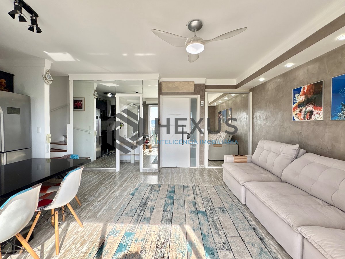 Foto 3 de Apartamento beira mar com varanda e lazer na Praia da Enseada, Guaruja