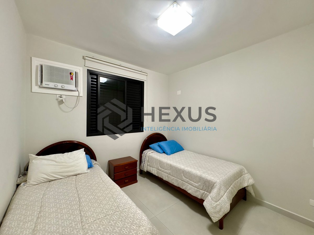 Foto 15 de Apartamento com varanda na Praia da Enseada, Guaruja