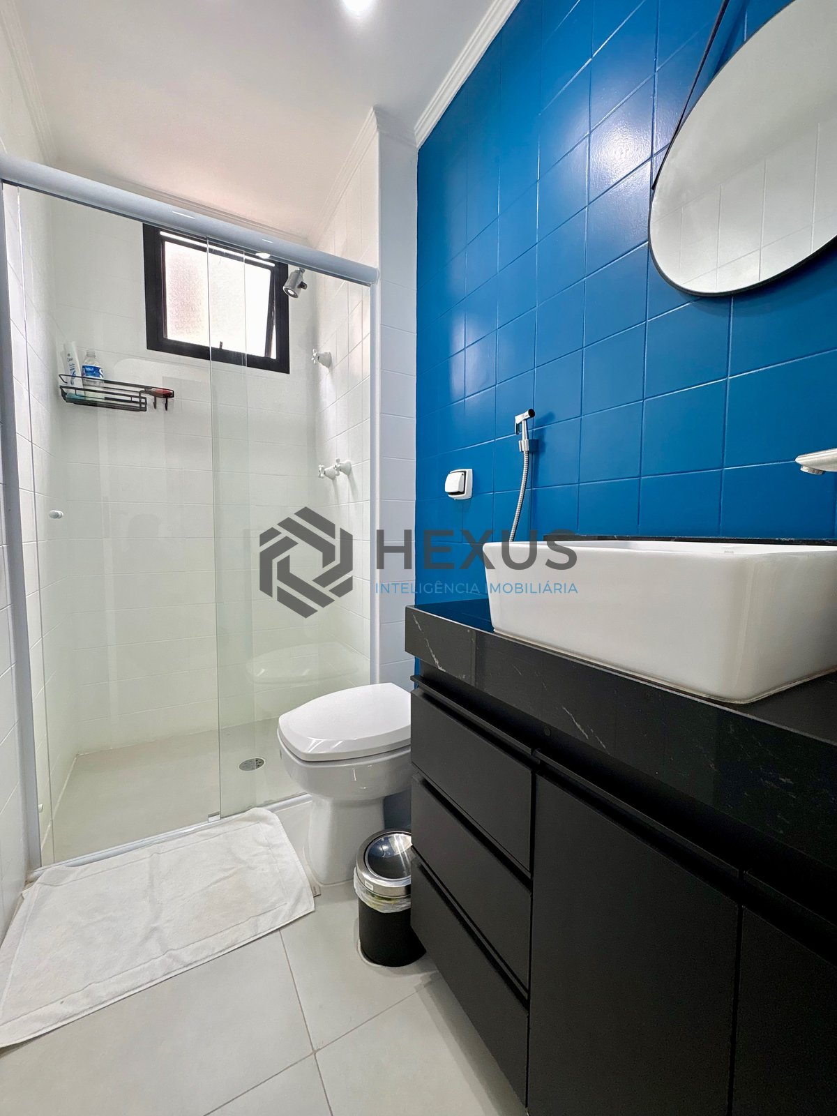 Foto 6 de Apartamento com varanda na Praia da Enseada, Guaruja