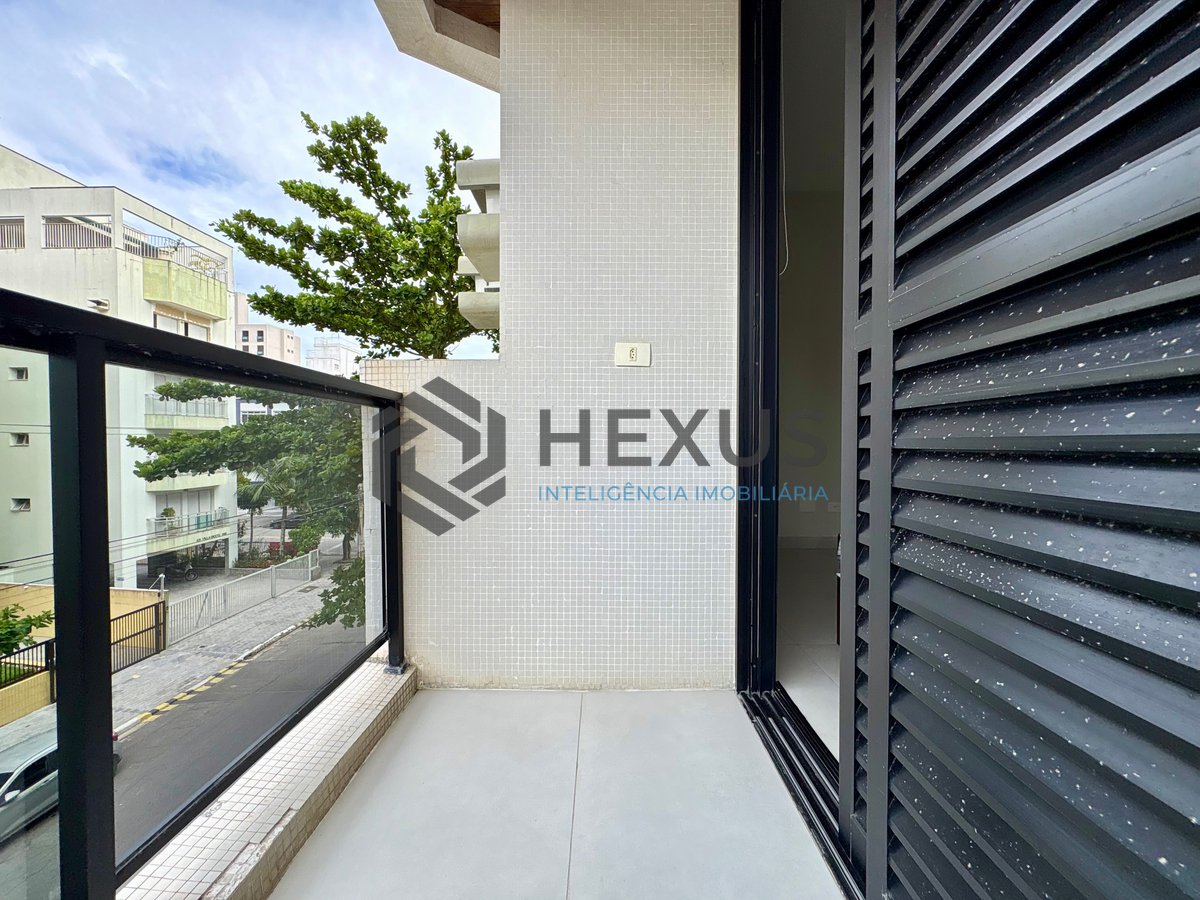 Foto 10 de Apartamento com varanda na Praia da Enseada, Guaruja