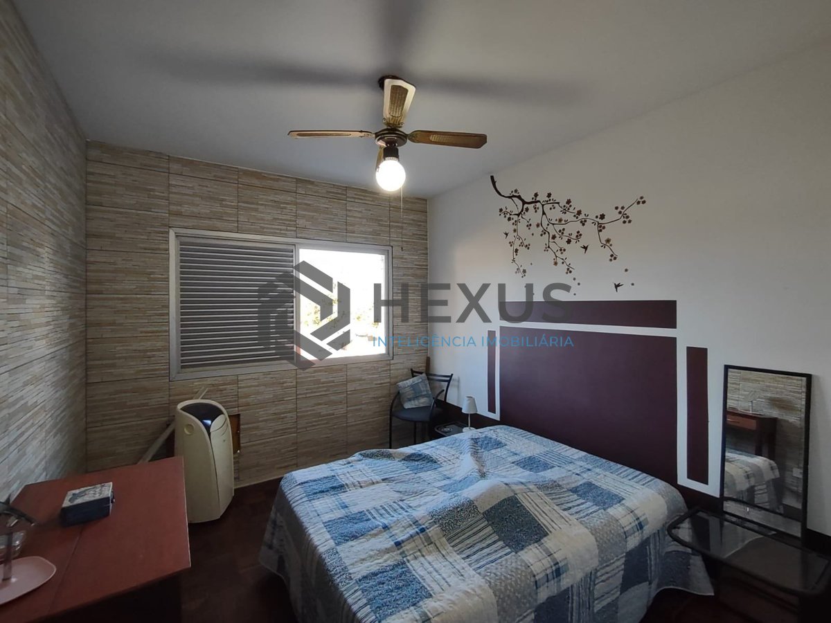 Foto 8 de Apartamento reformado com varanda na Praia da Enseada, Guaruja