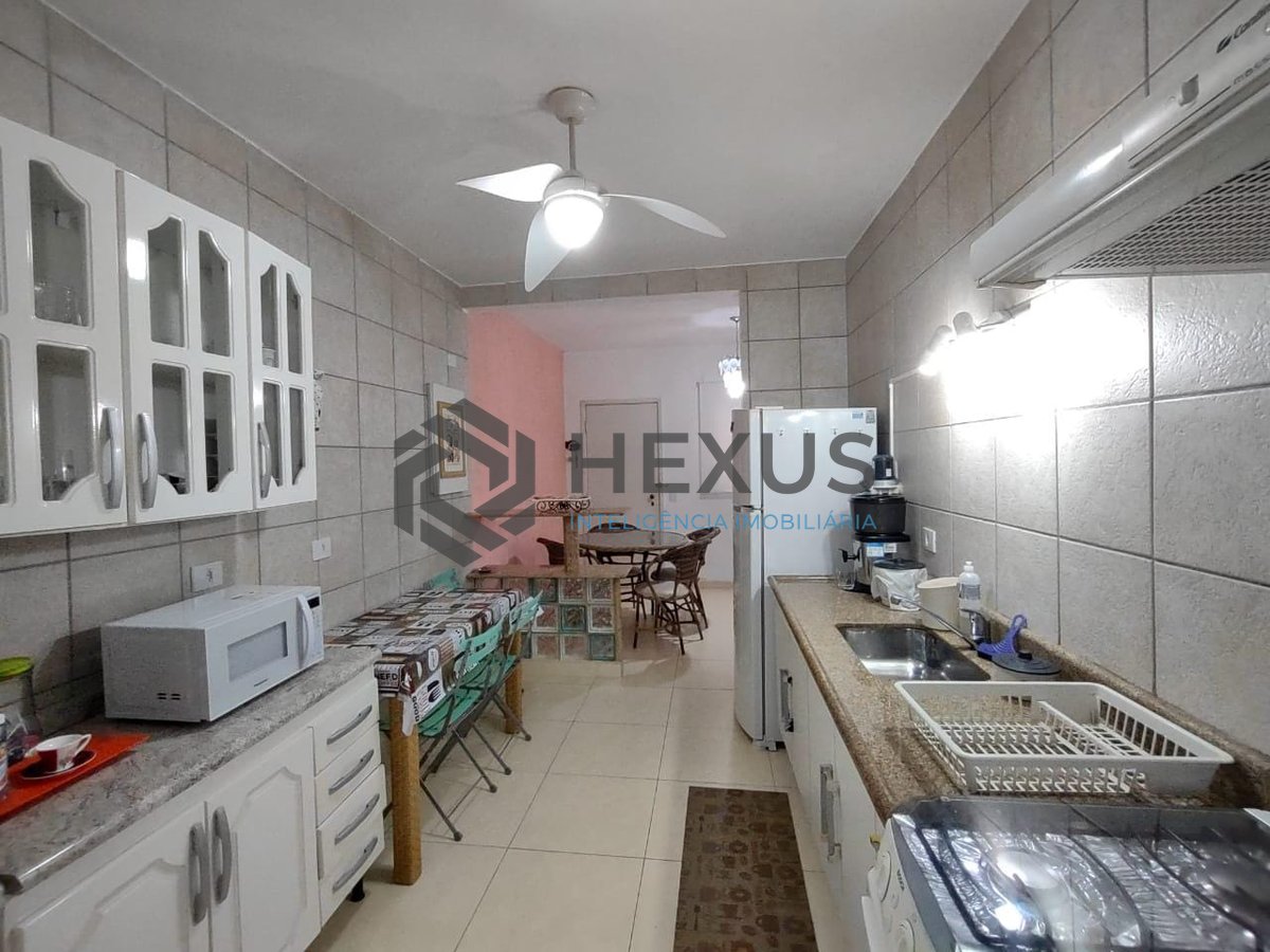 Foto 16 de Apartamento com varanda na Praia da Enseada, Guaruja