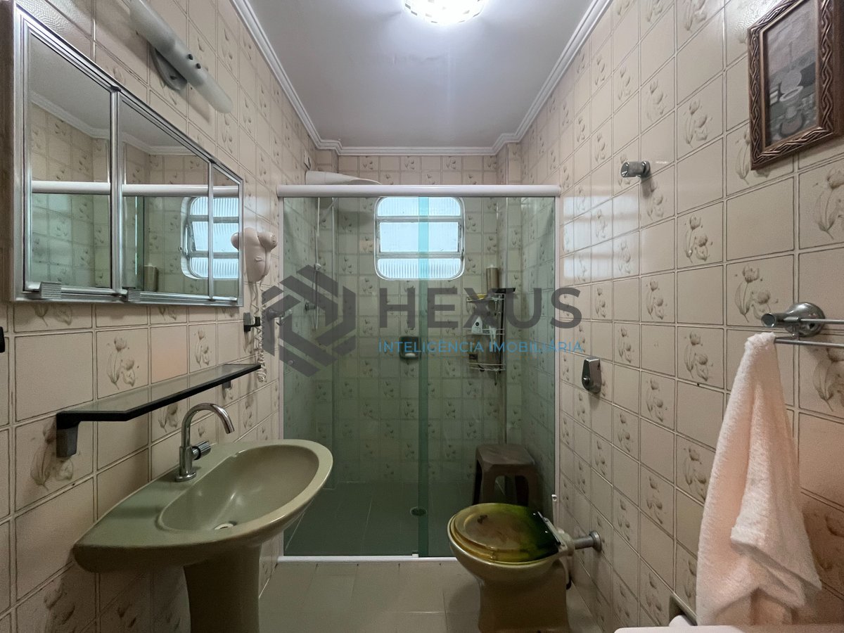 Foto 14 de Apartamento com varanda na Praia das Asturias, Guaruja