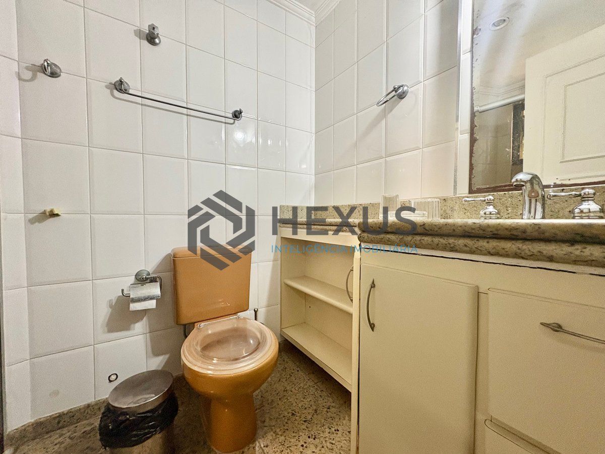 Foto 8 de Apartamento com varanda na Praia da Enseada, Guaruja