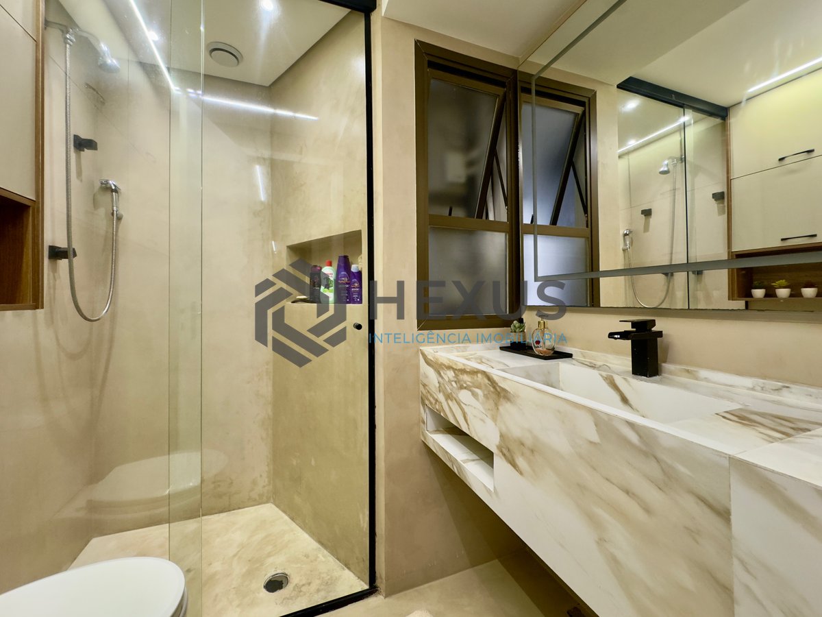 Foto 20 de Apartamento reformado com varanda gourmet e lazer na beira mar da Praia das Asturias, Guaruja