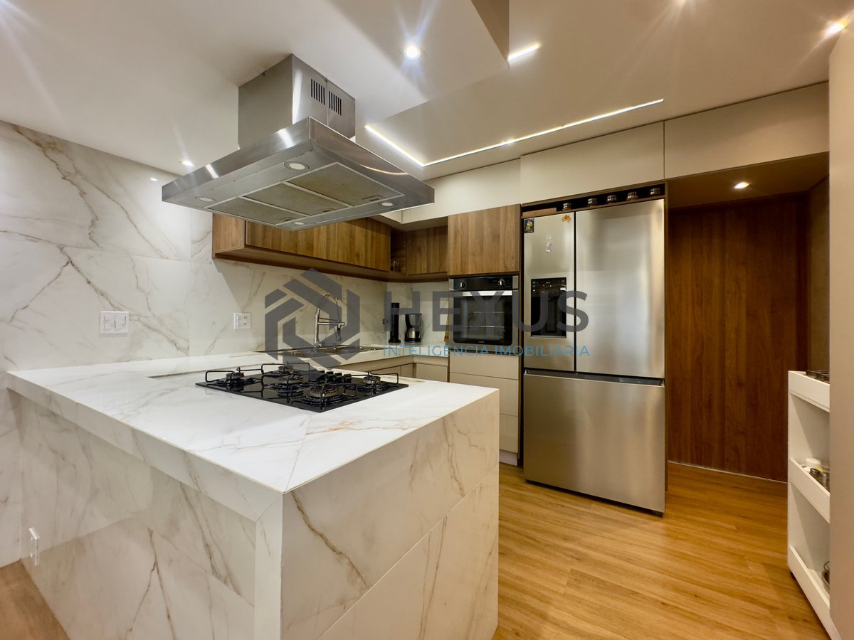 Foto 10 de Apartamento reformado com varanda gourmet e lazer na beira mar da Praia das Asturias, Guaruja