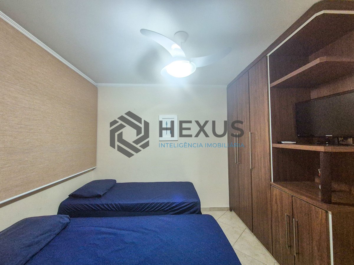 Foto 20 de Apartamento reformado com varanda a venda na quadra da praia das Pitangueiras