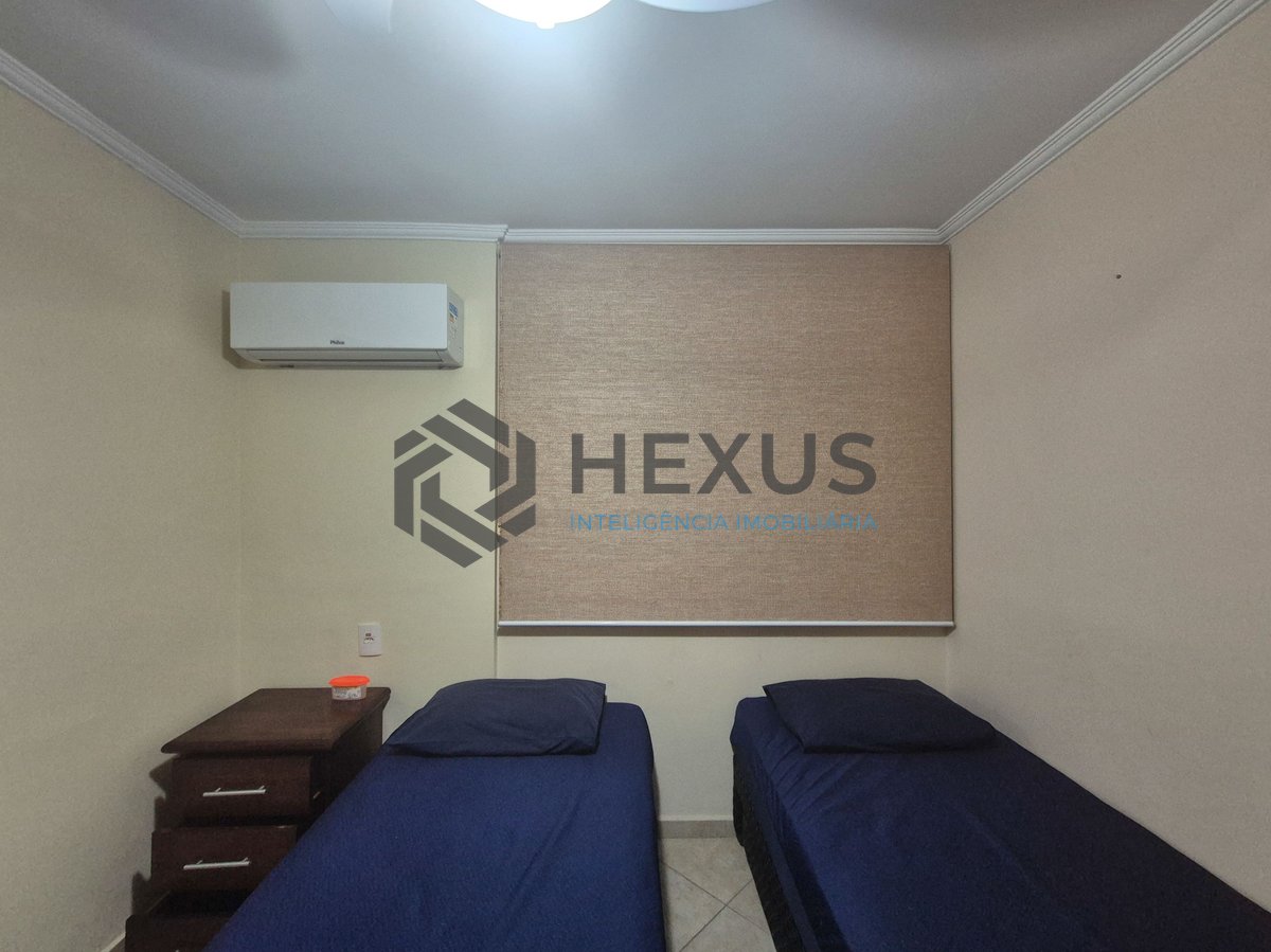 Foto 23 de Apartamento reformado com varanda a venda na quadra da praia das Pitangueiras