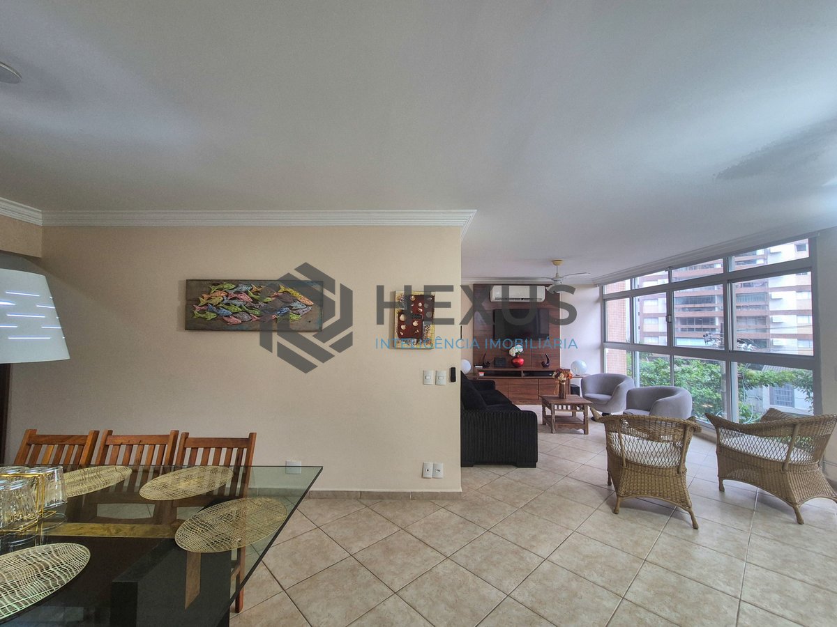 Foto 7 de Apartamento reformado com varanda a venda na quadra da praia das Pitangueiras