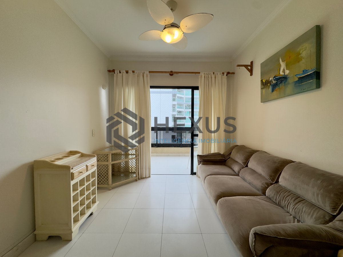 Foto 2 de Apartamento com varanda e lazer na Praia das Pitangueiras, Guaruja
