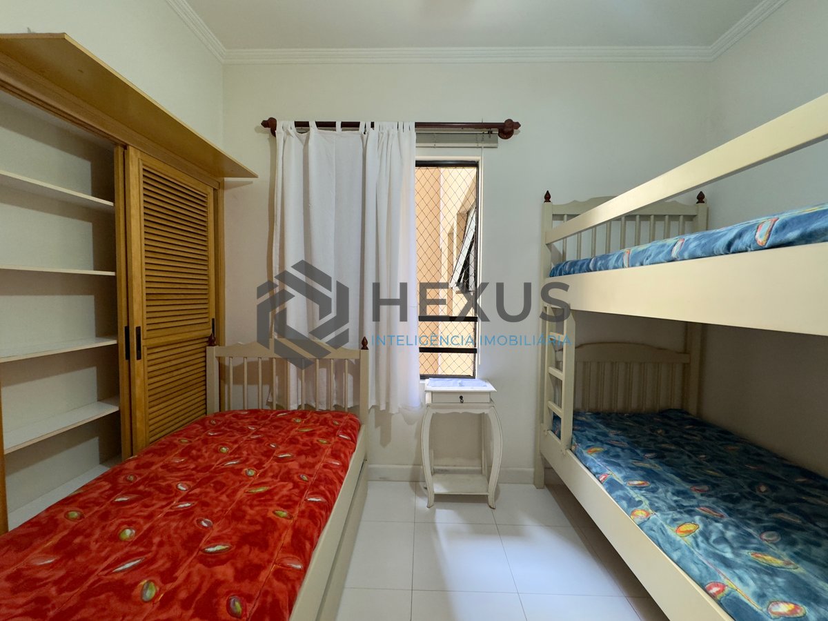 Foto 16 de Apartamento com varanda e lazer na Praia das Pitangueiras, Guaruja