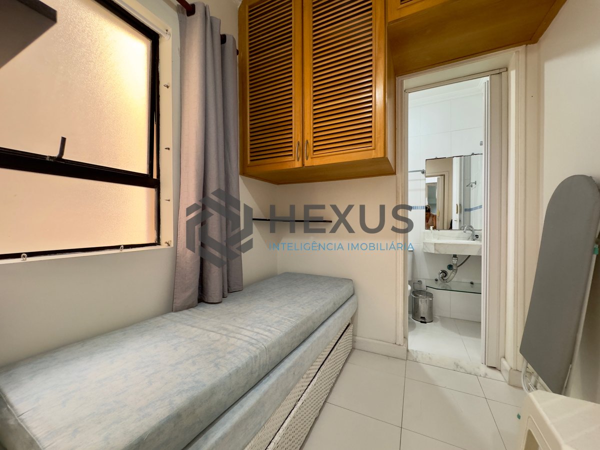 Foto 20 de Apartamento com varanda e lazer na Praia das Pitangueiras, Guaruja