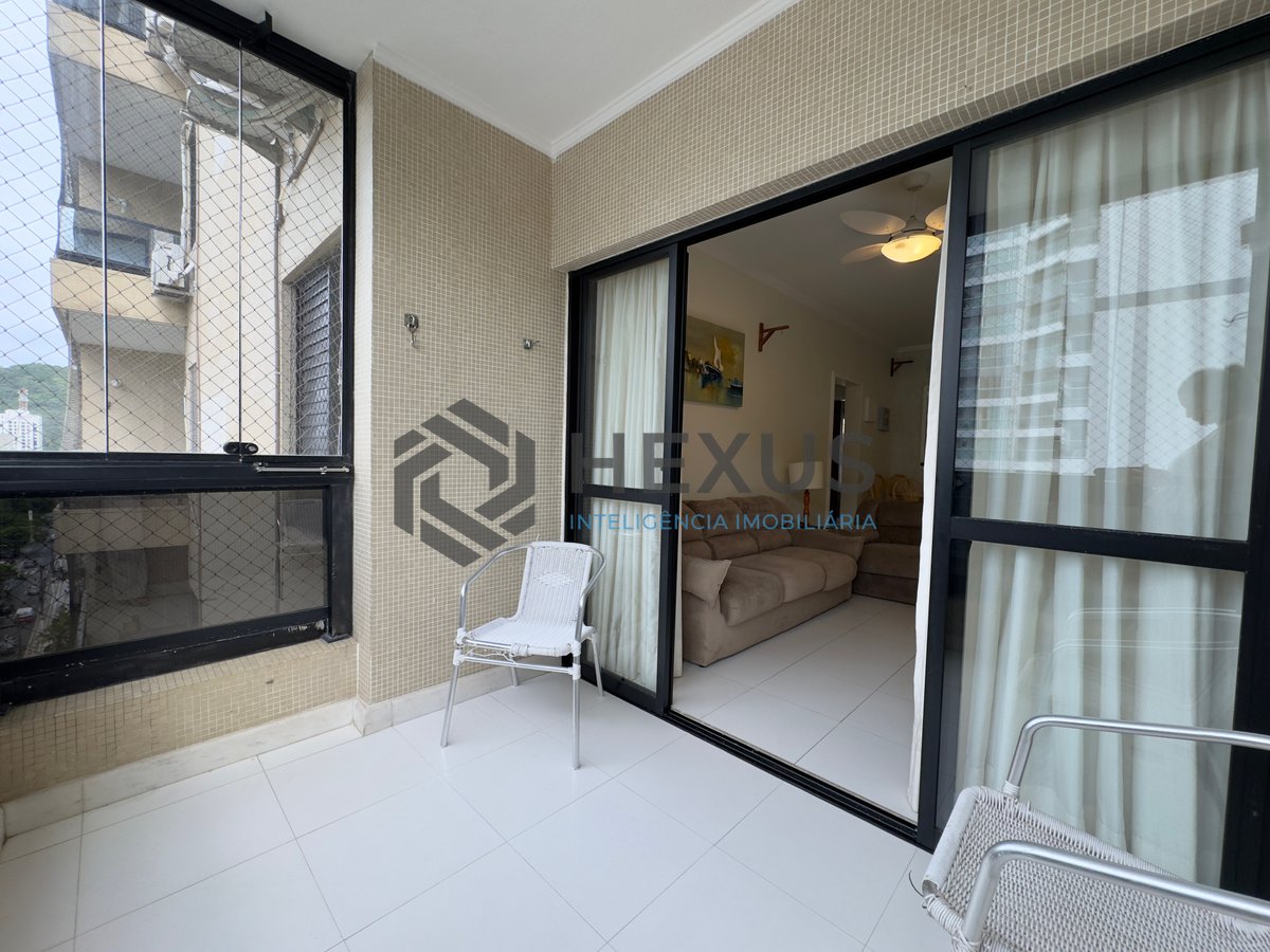 Foto 7 de Apartamento com varanda e lazer na Praia das Pitangueiras, Guaruja
