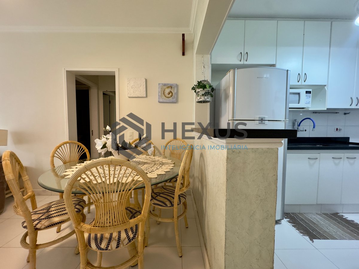 Foto 8 de Apartamento com varanda e lazer na Praia das Pitangueiras, Guaruja