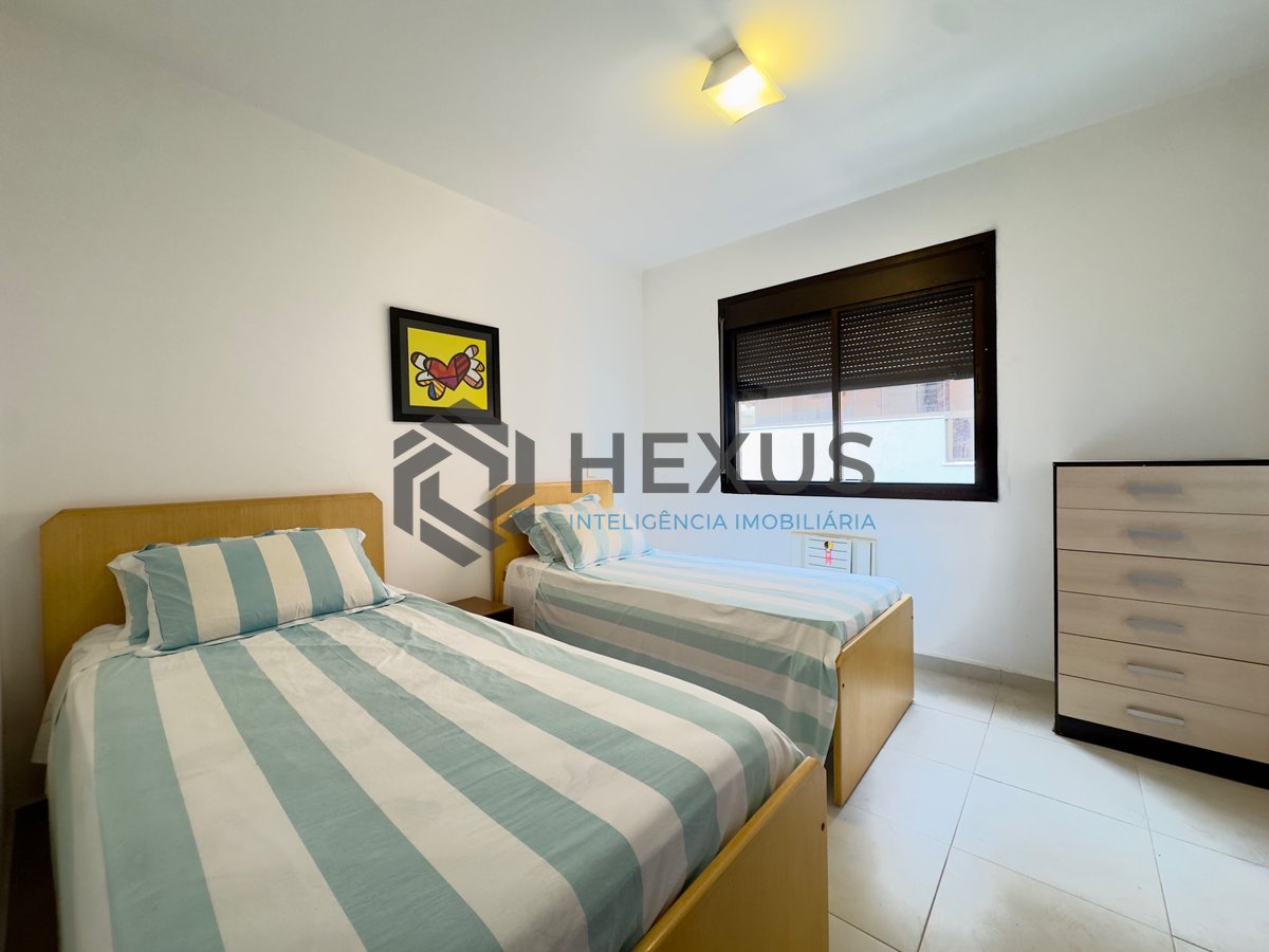 Foto 18 de Apartamento com varanda vista mar e lazer na Praia das Asturias, Guaruja