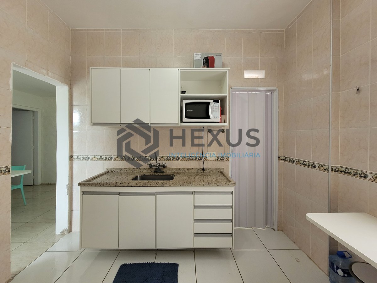 Foto 27 de Apartamento com varanda e vista mar na beira mar da Praia das Pitangueiras, Guaruja