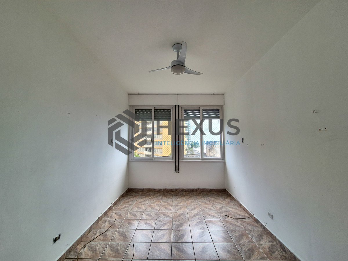Foto 8 de Apartamento beira mar com varanda na Praia das Pitangueiras, Guaruja