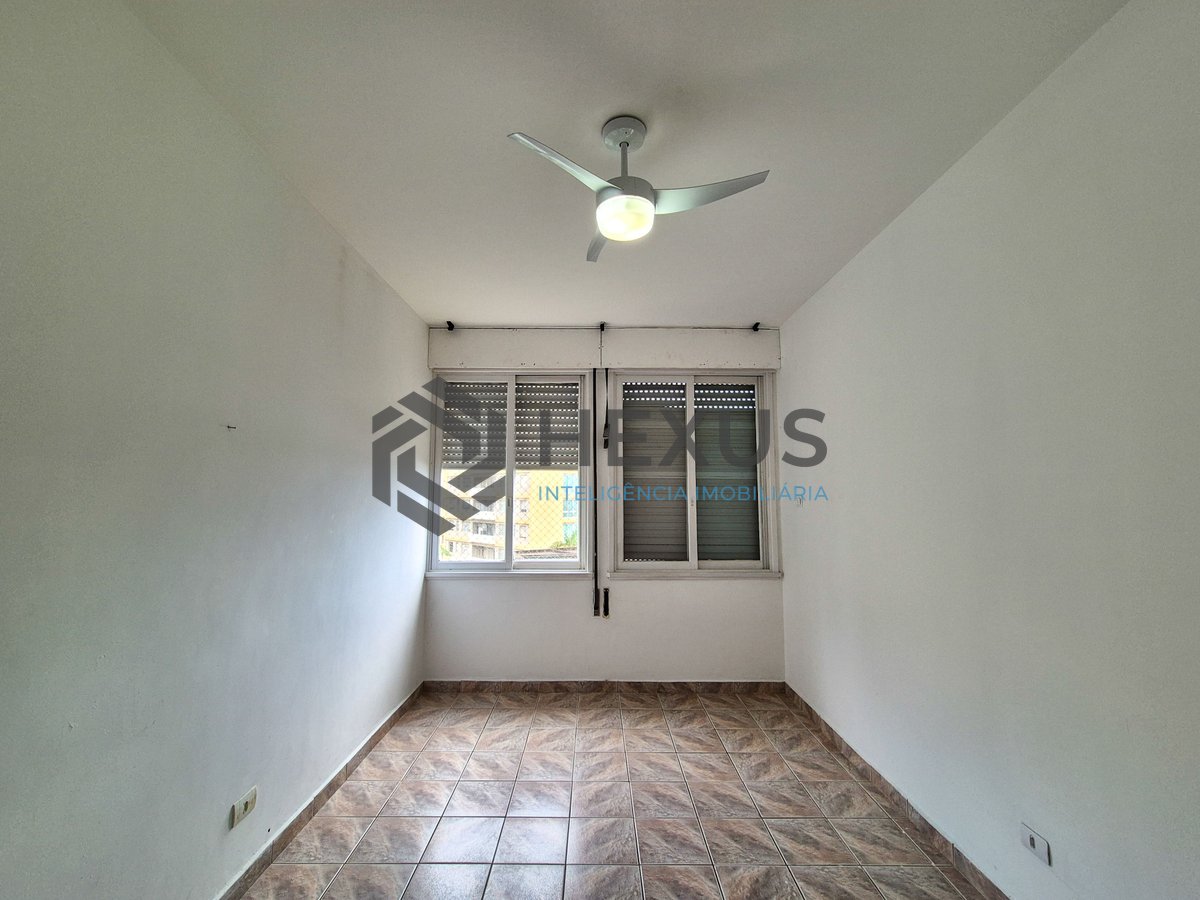 Foto 10 de Apartamento beira mar com varanda na Praia das Pitangueiras, Guaruja