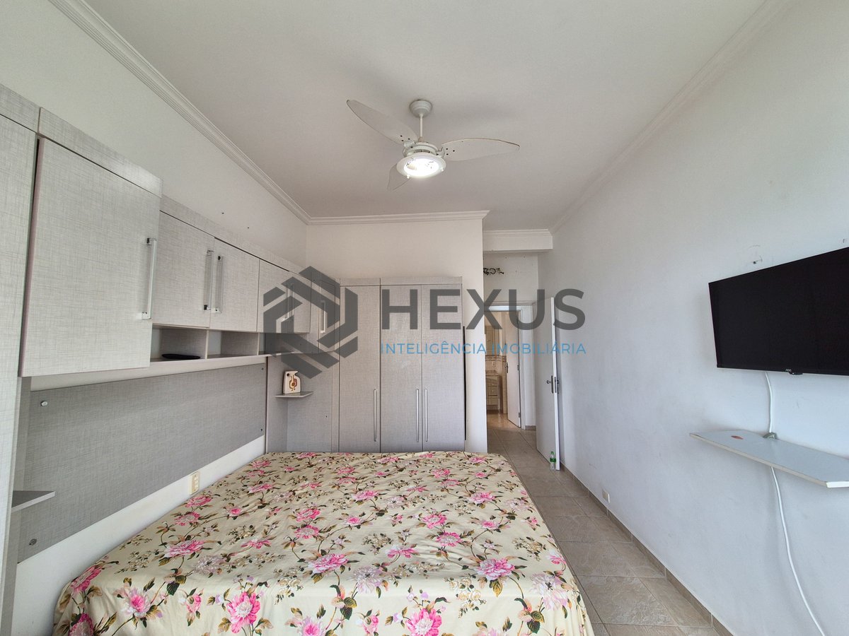 Foto 16 de Apartamento beira mar reformado com varanda na Praia das Pitangueiras, Guaruja