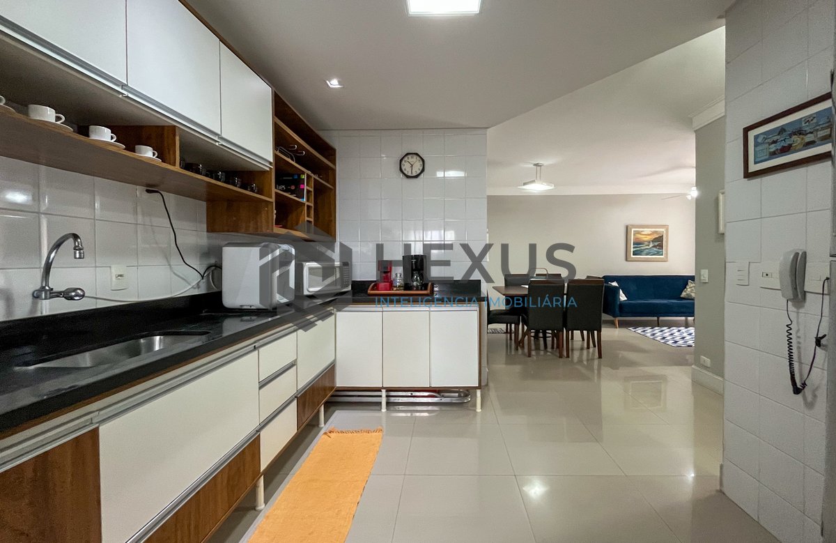 Foto 11 de Apartamento com varanda e lazer na Praia das Asturias, Guaruja