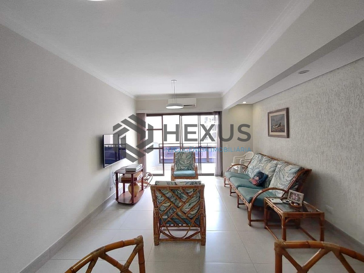 Foto 3 de Apartamento com varanda e lazer na Praia da Enseada, Guaruja