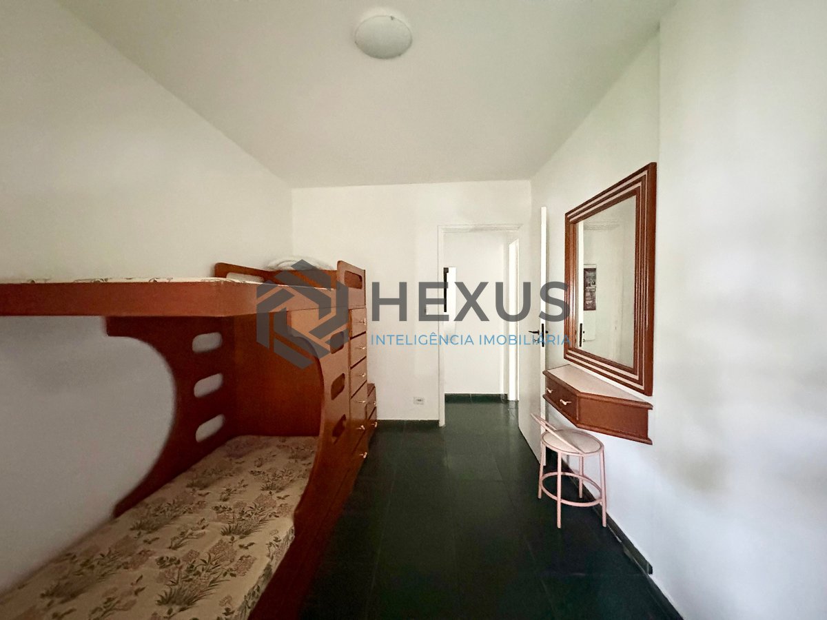 Foto 10 de Apartamento com varanda e lazer na Praia da Enseada, Guaruja