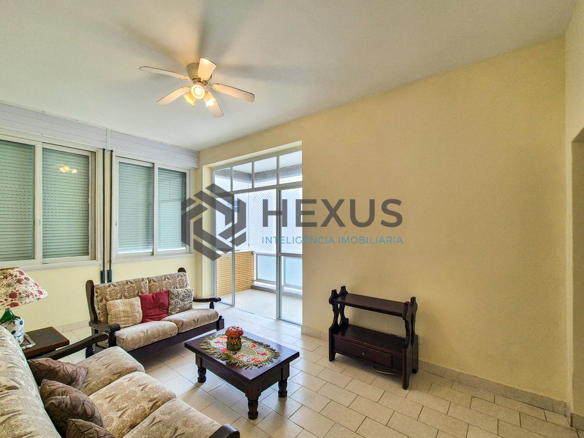 Foto 2 de Apartamento com varanda na beira mar da Praia das Pitangueiras, Guaruja