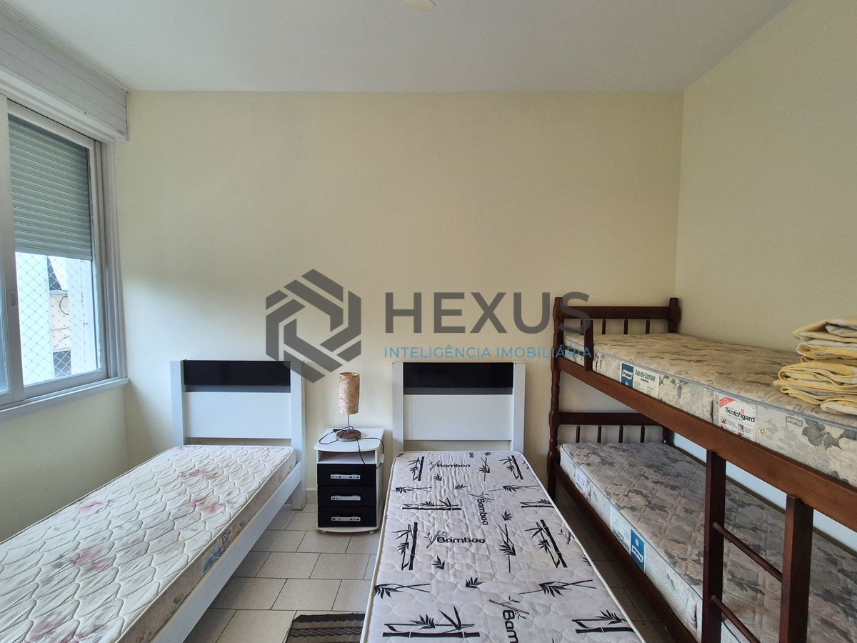 Foto 12 de Apartamento com varanda na beira mar da Praia das Pitangueiras, Guaruja