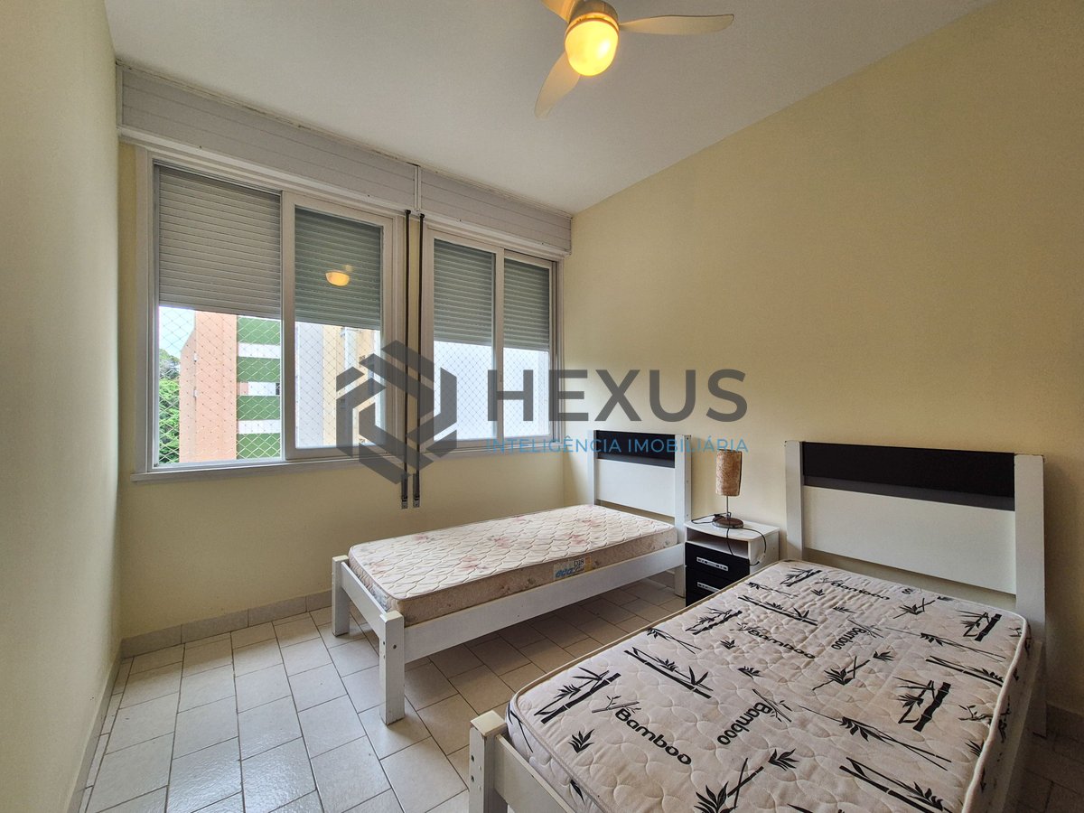Foto 13 de Apartamento com varanda na beira mar da Praia das Pitangueiras, Guaruja